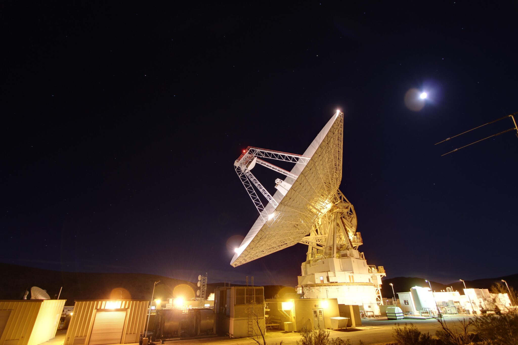 Cómo se comunica la NASA con sus sondas en el espacio