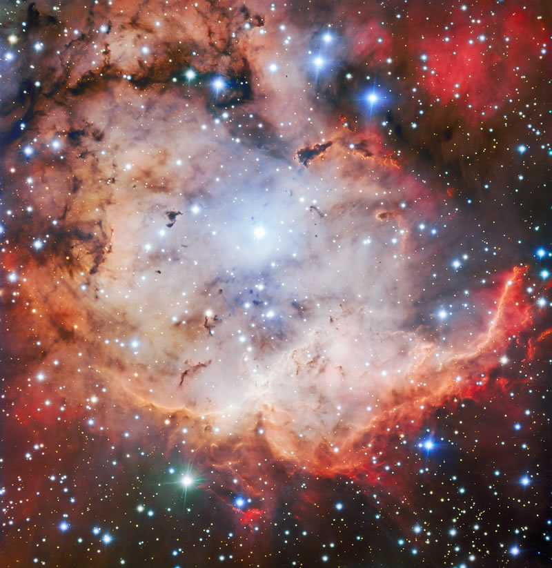 La Nebulosa NGC 2467: El Pirata de los Cielos Australes