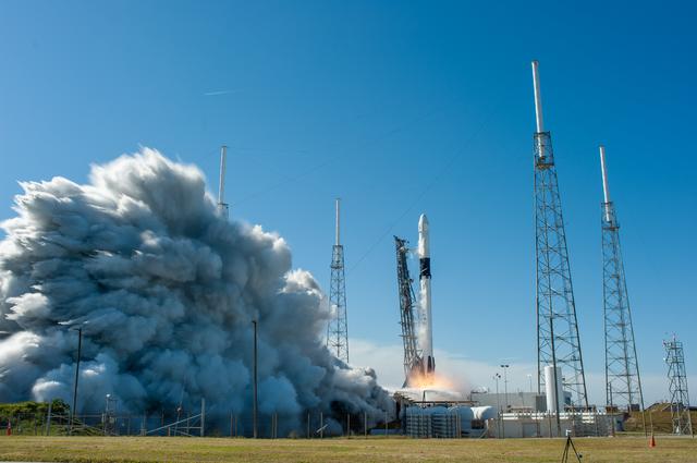 Despegue del SpaceX Falcon 9