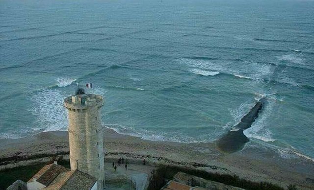 Conoce las olas cuadradas, un fenómeno inusual pero muy peligroso