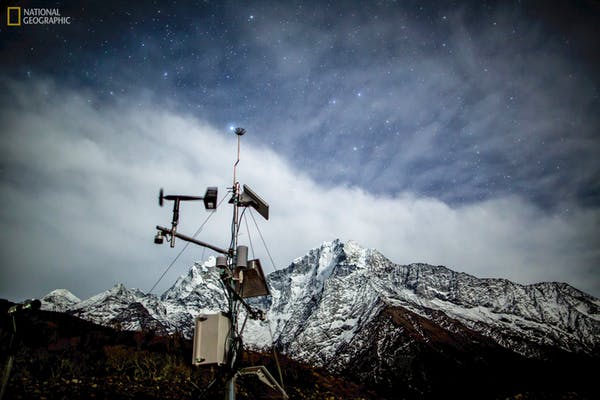 Descubre la estación meteorológica de última generación instalada cerca de  la cumbre del Everest