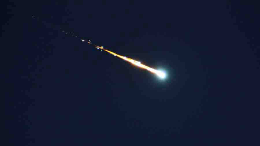 Un enorme meteoro explota sobre Japón