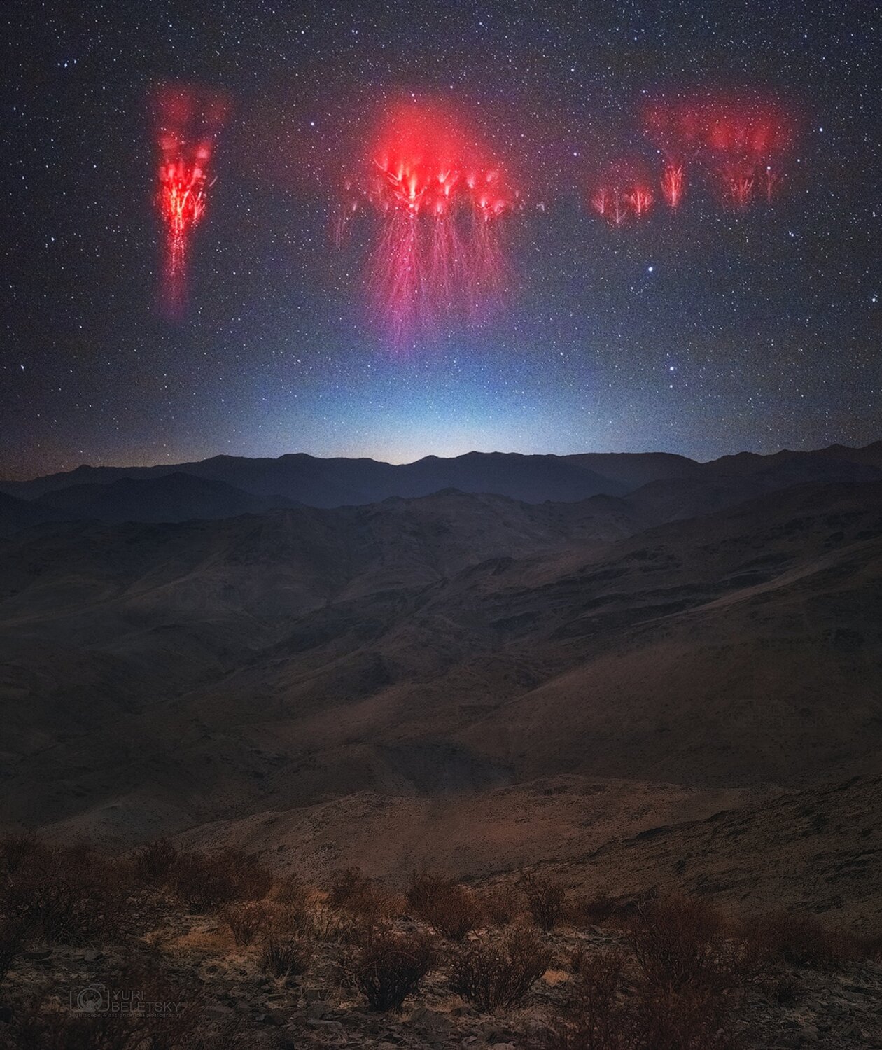 Capturan por primera vez «espectros rojos» sobre la cordillera de los Andes