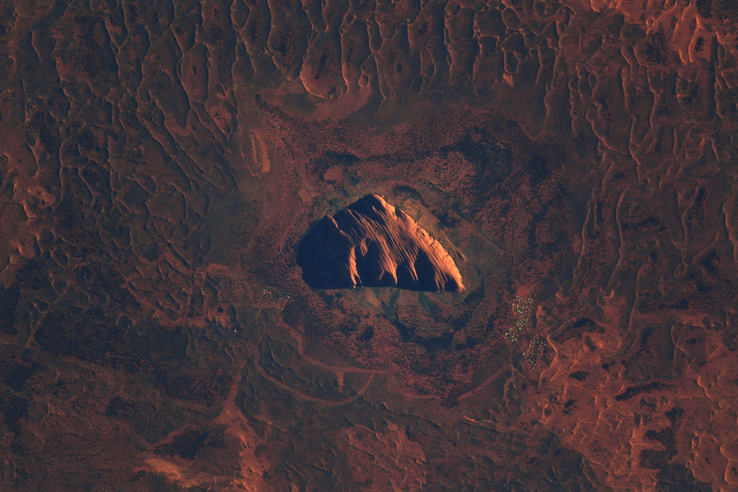 Thomas Pesquet captura una increíble imagen del Monte Sagrado desde el espacio