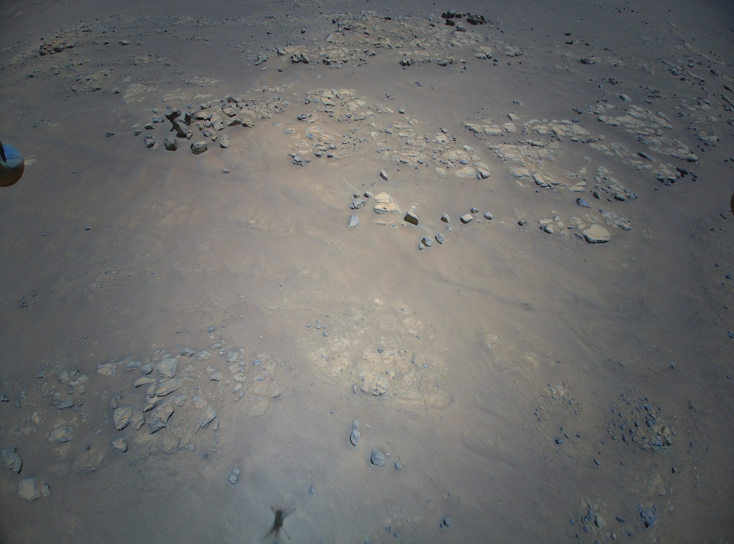 Marte desde el aire es maravilloso: las fotografías del último vuelo de Ingenuity
