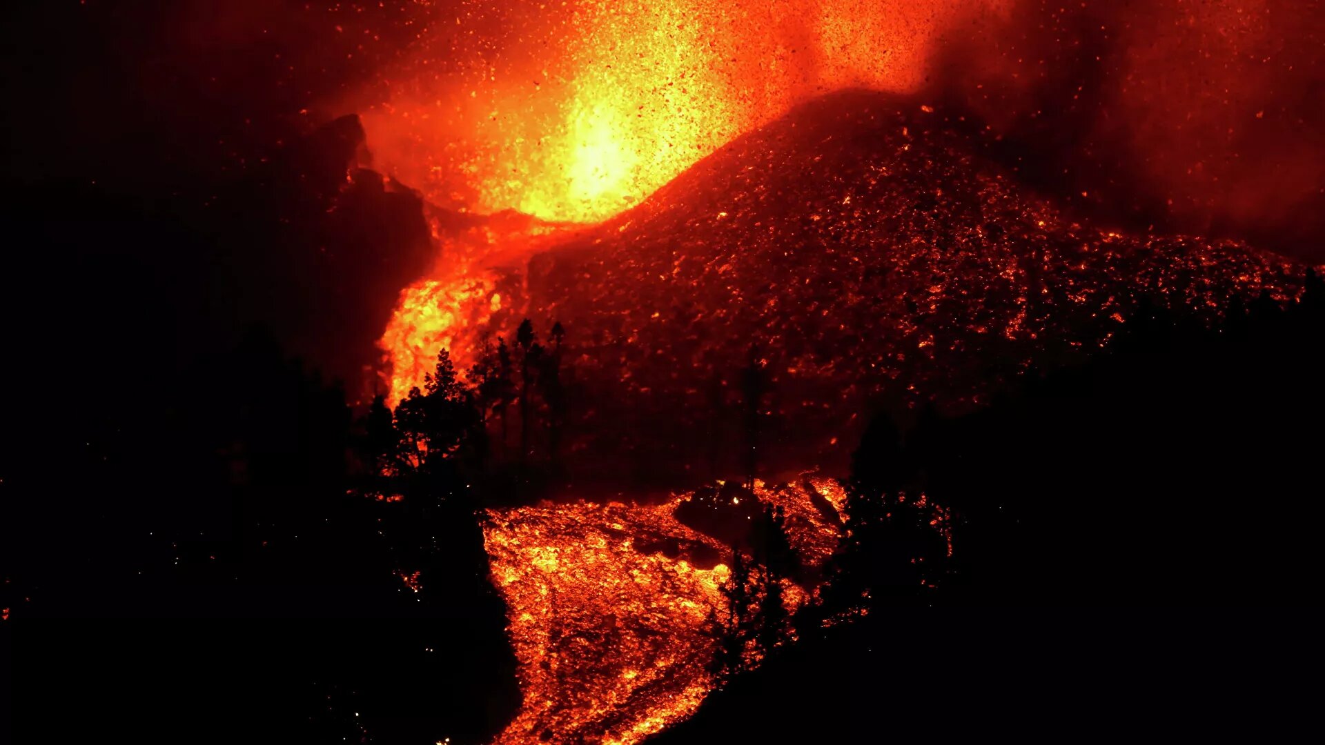Autoridades canarias advierten sobre duración de la erupción del volcán de La Palma