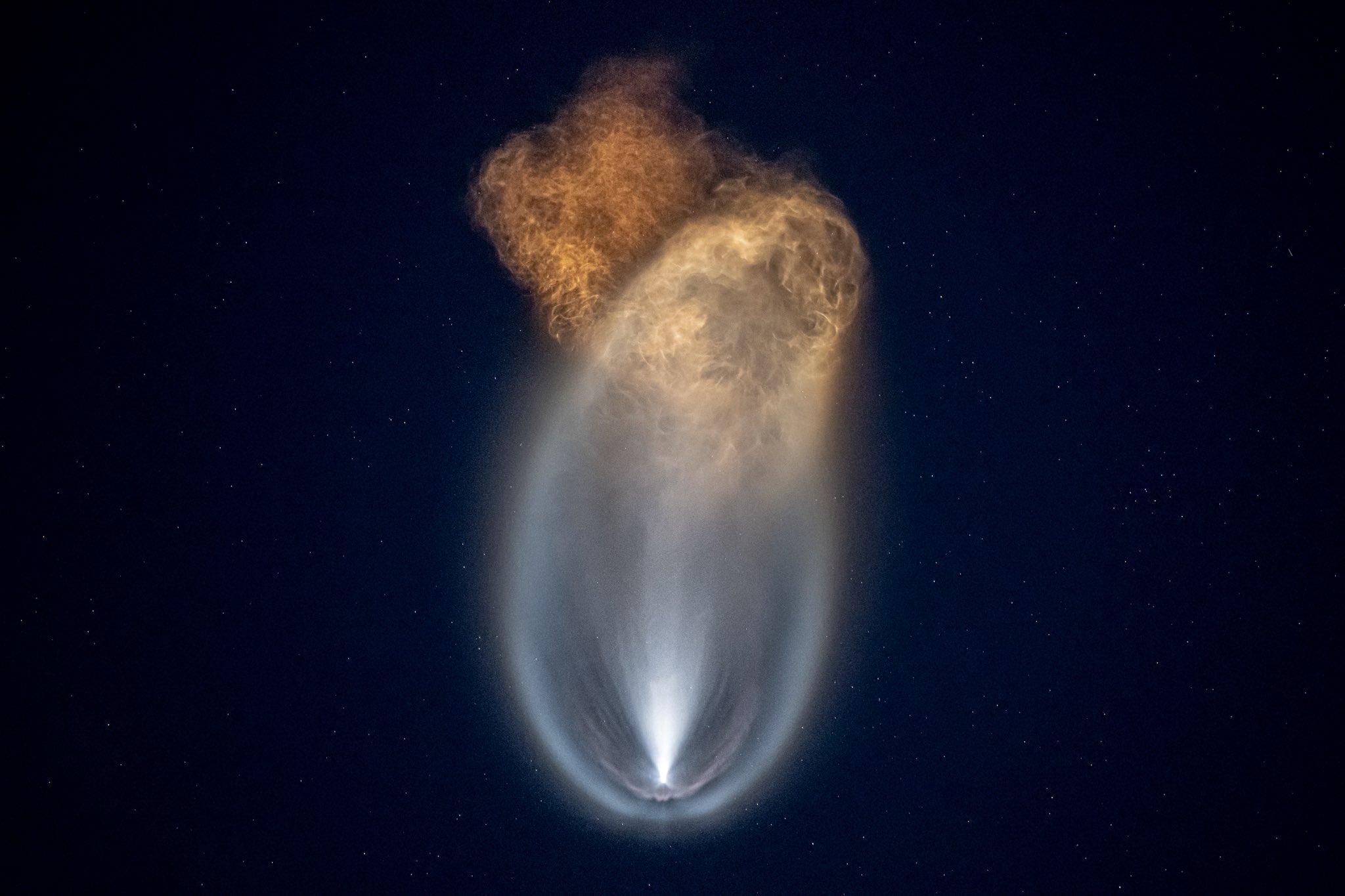 SpaceX: impresionantes imágenes de su vuelo privado al espacio