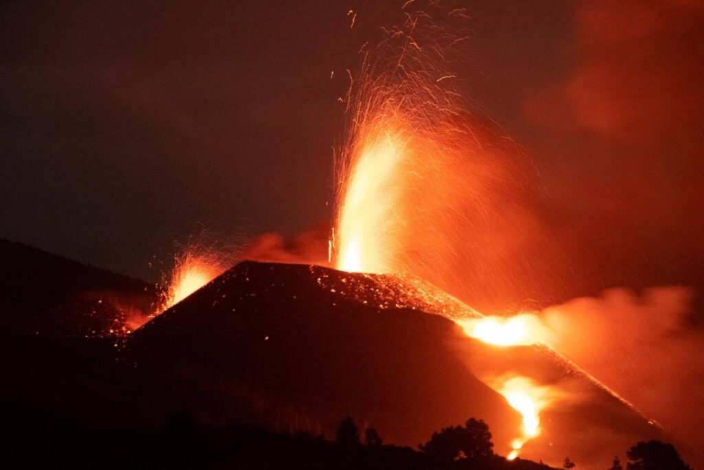 Un volcan mas explosivo y fuerte de lo esperado