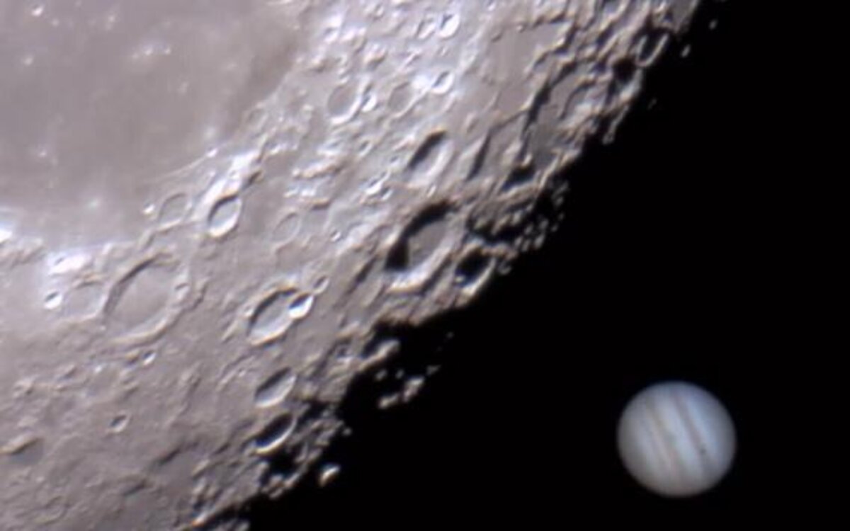 El inusual momento de la ocultación de Júpiter detrás de la Luna