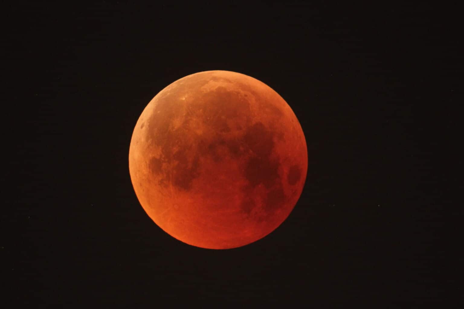eclipse-parcial-de-luna-del-28-de-agosto-horarios-y-qu-tiempo-har-en