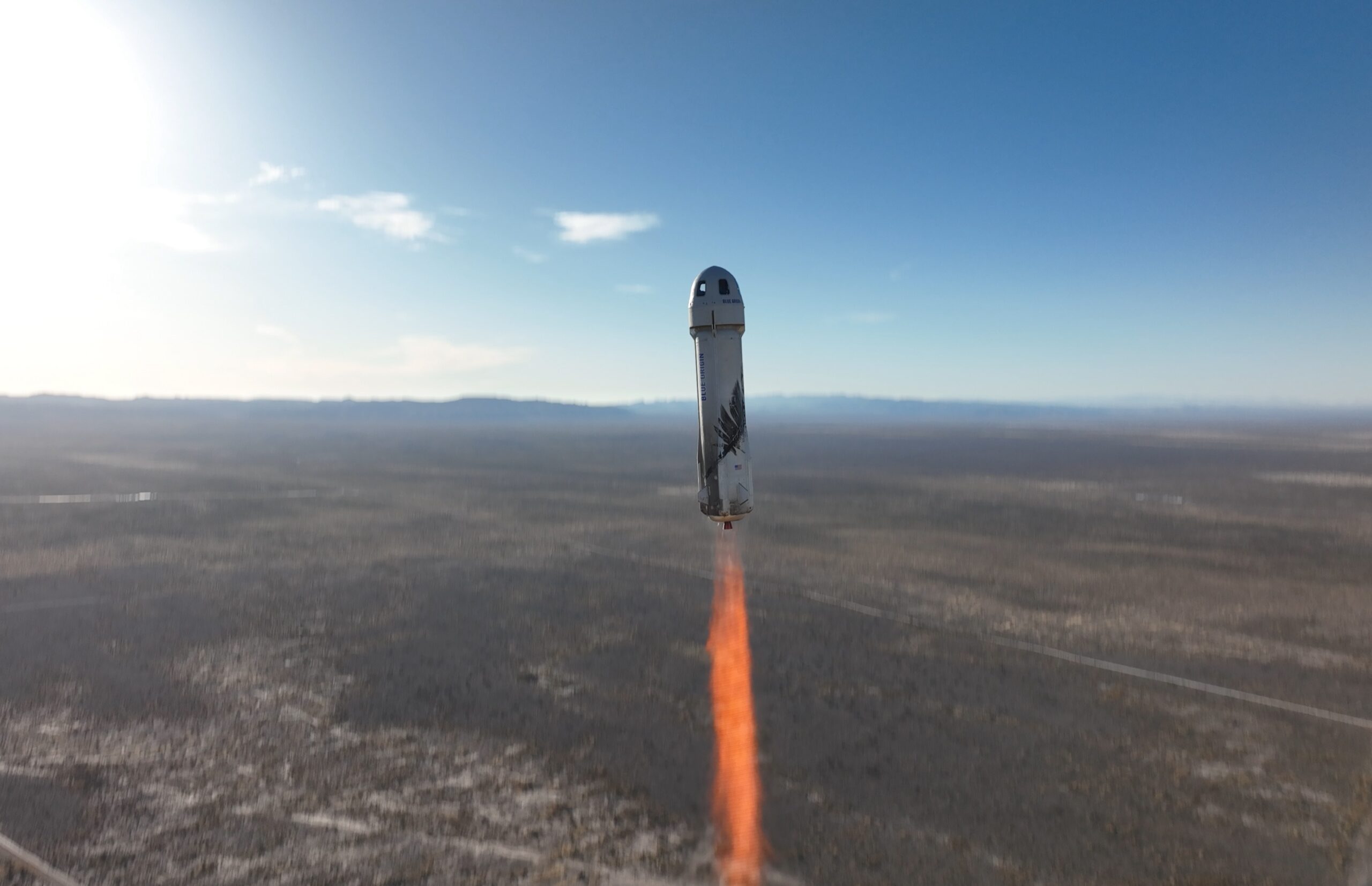 NS-21: Blue Origin culmina con éxito su viaje suborbital con seis personas a bordo