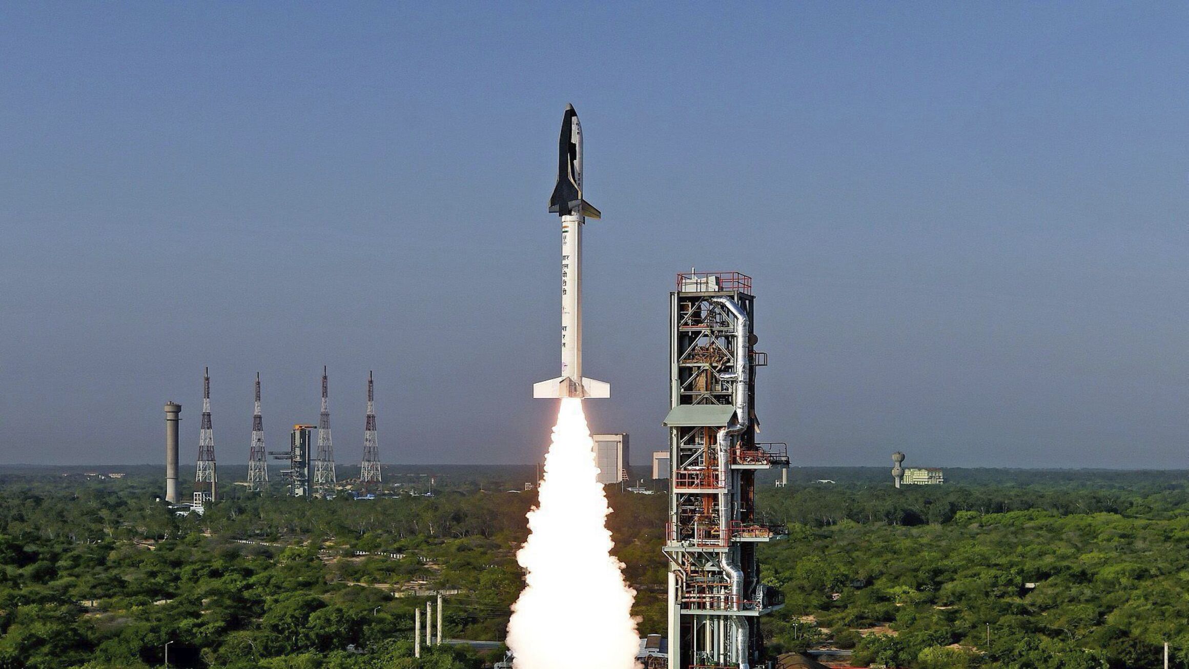 Nuevas imágenes del desconocido transbordador espacial indio en pleno vuelo