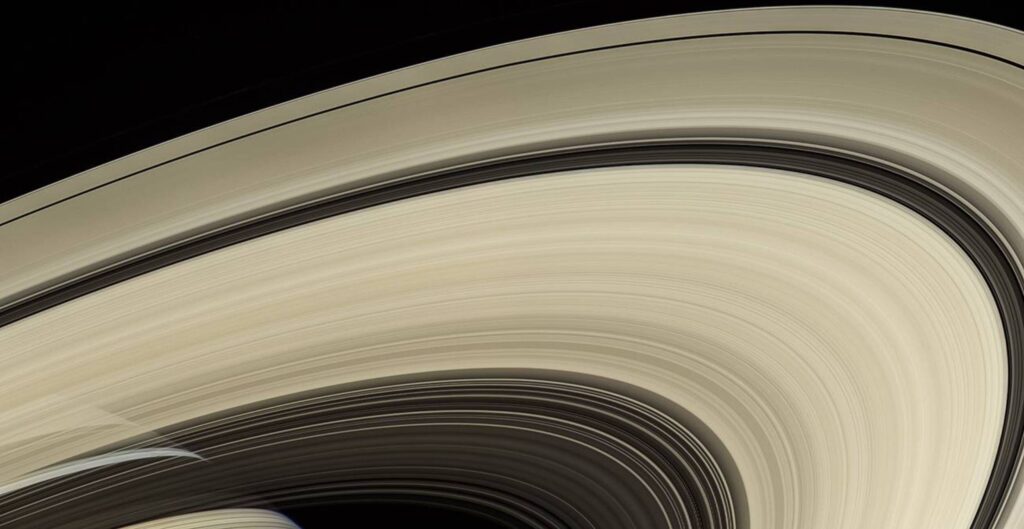 Los anillos de Saturno pudieron emerger de la desaparecida luna Crisalida 1
