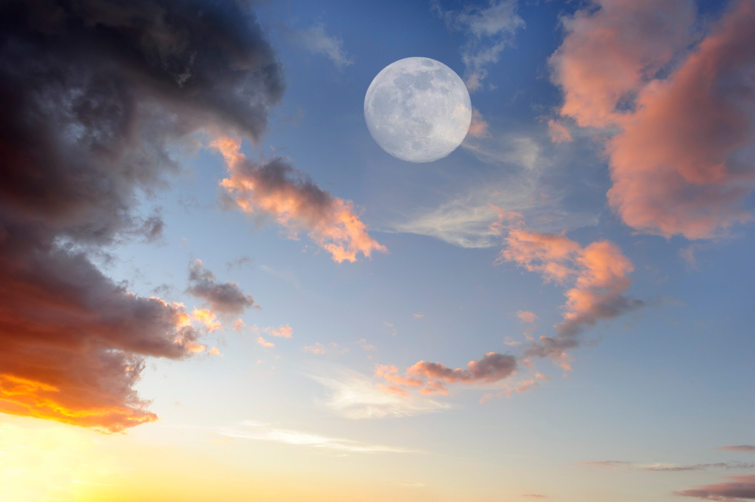 Por qué vemos la Luna de día