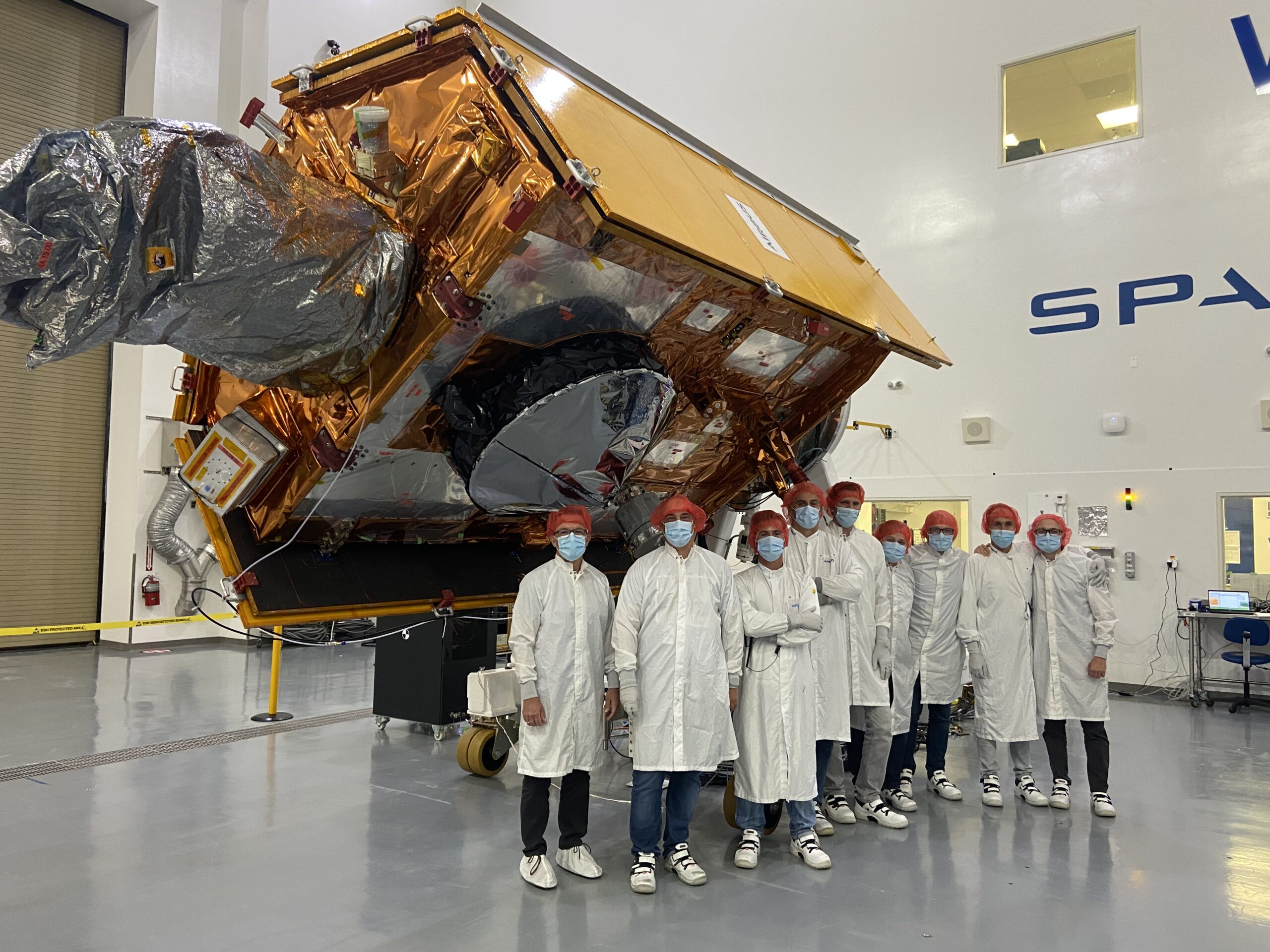 ESA s Copernicus Sentinel 6 launch campaign team scaled