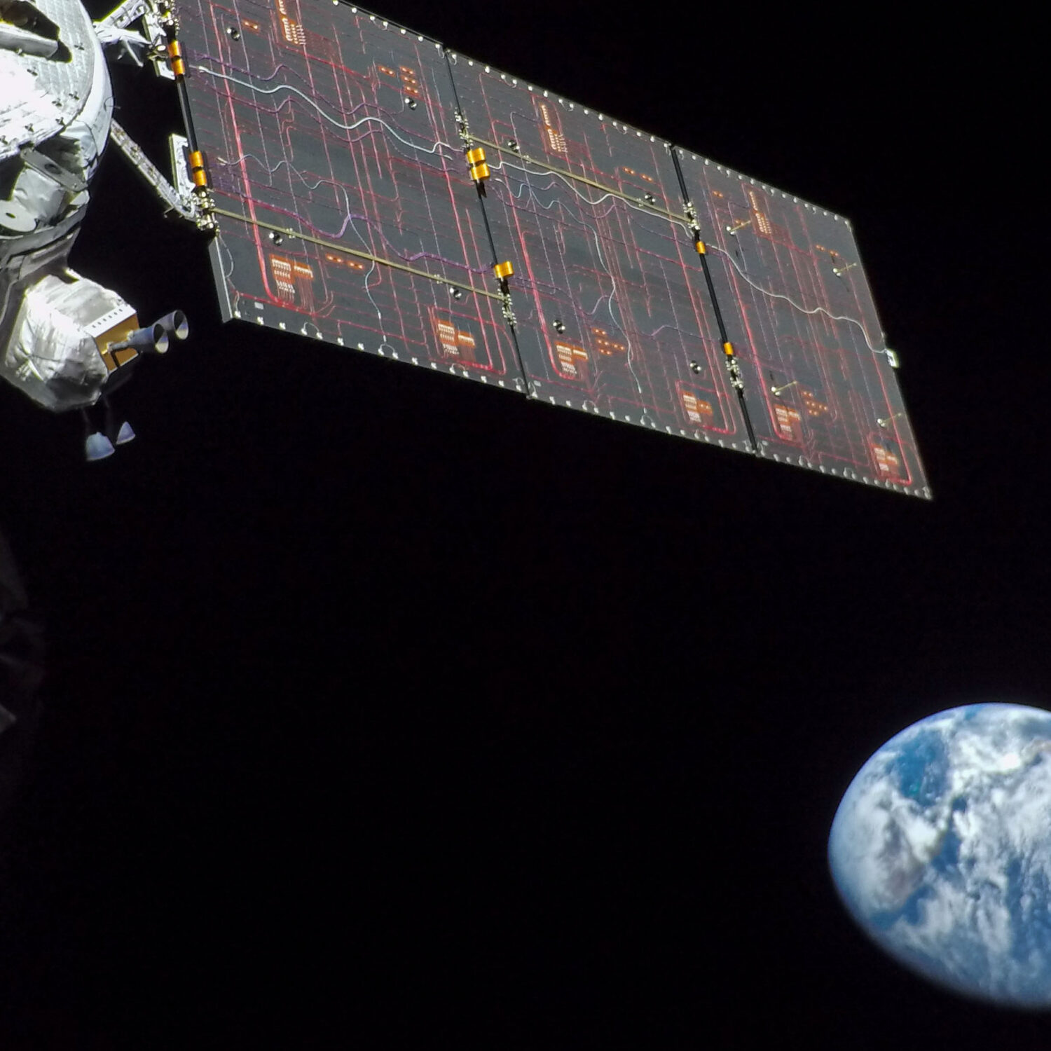 La nave Orion de la NASA consigue llegar más lejos que cualquier otra diseñada para astronautas