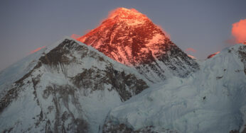 Cómo y cuándo se convirtió el Monte Everest en la montaña más alta