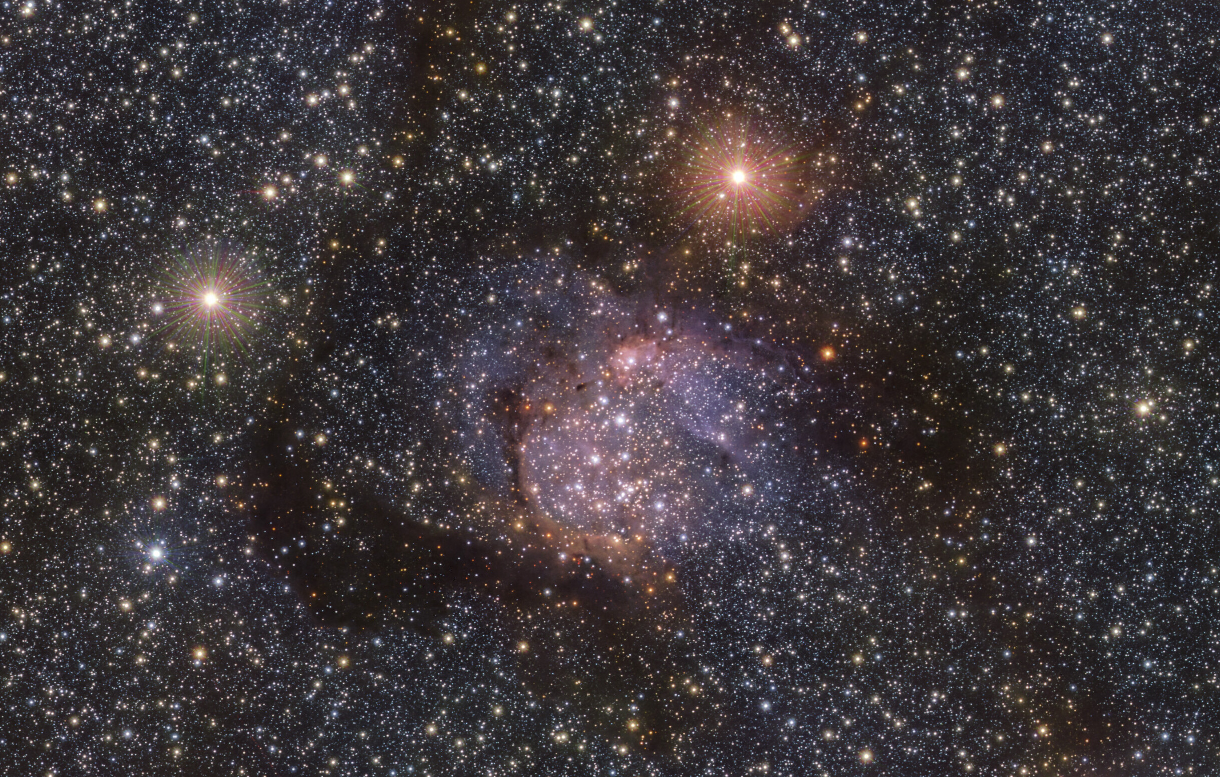 Una serpiente en el cielo: nueva imagen de la nebulosa Sh2-54