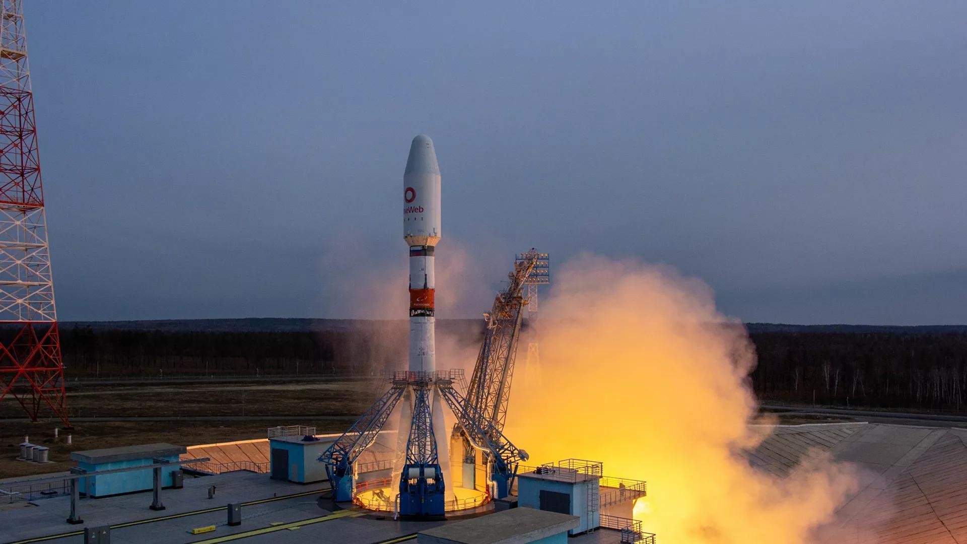 Satélite secreto ruso se rompe en órbita y esparce escombros por el espacio