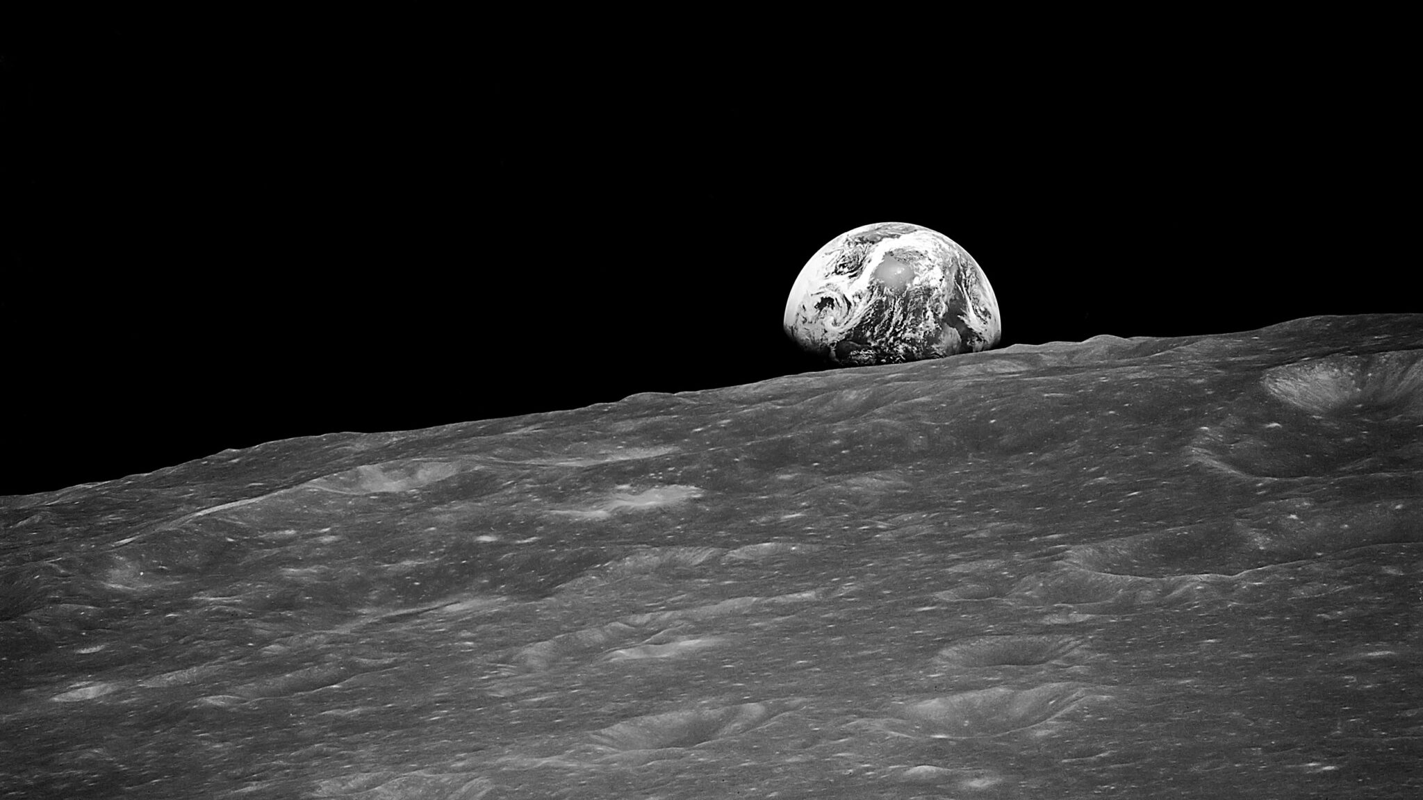 Earth rise