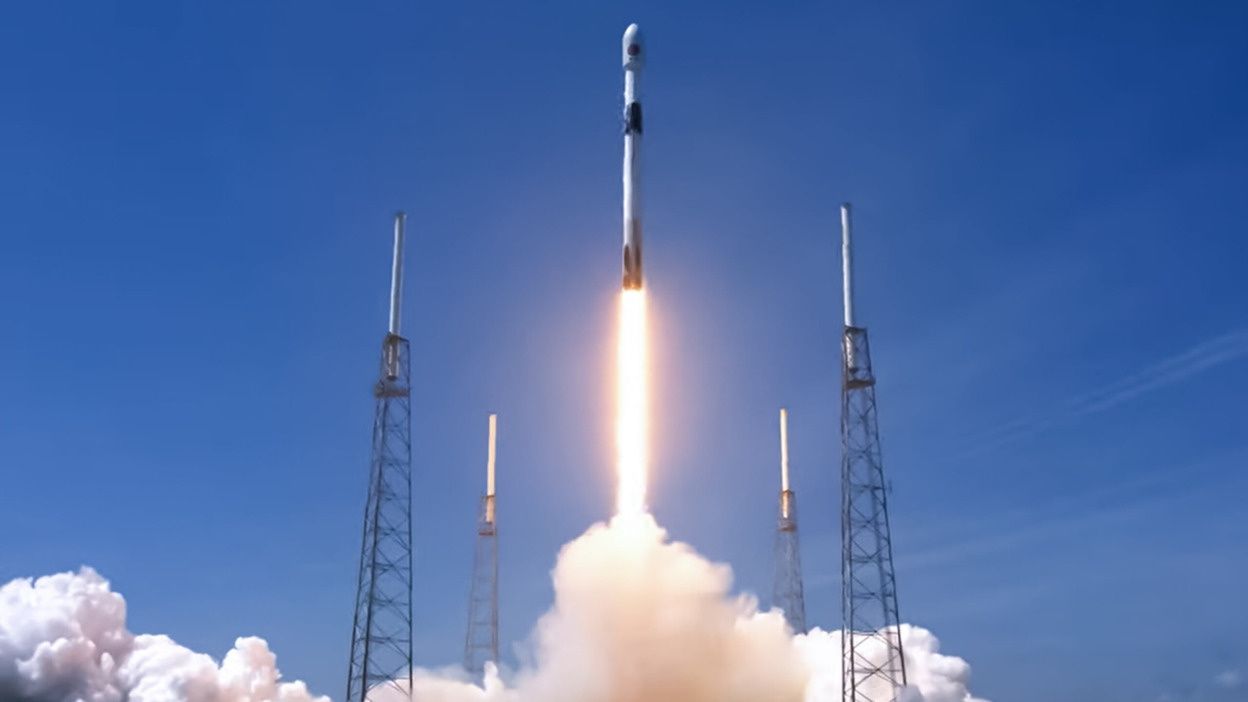 Despega con éxito a bordo de un Falcon 9 el telescopio Euclid: buscará materia y energía oscura