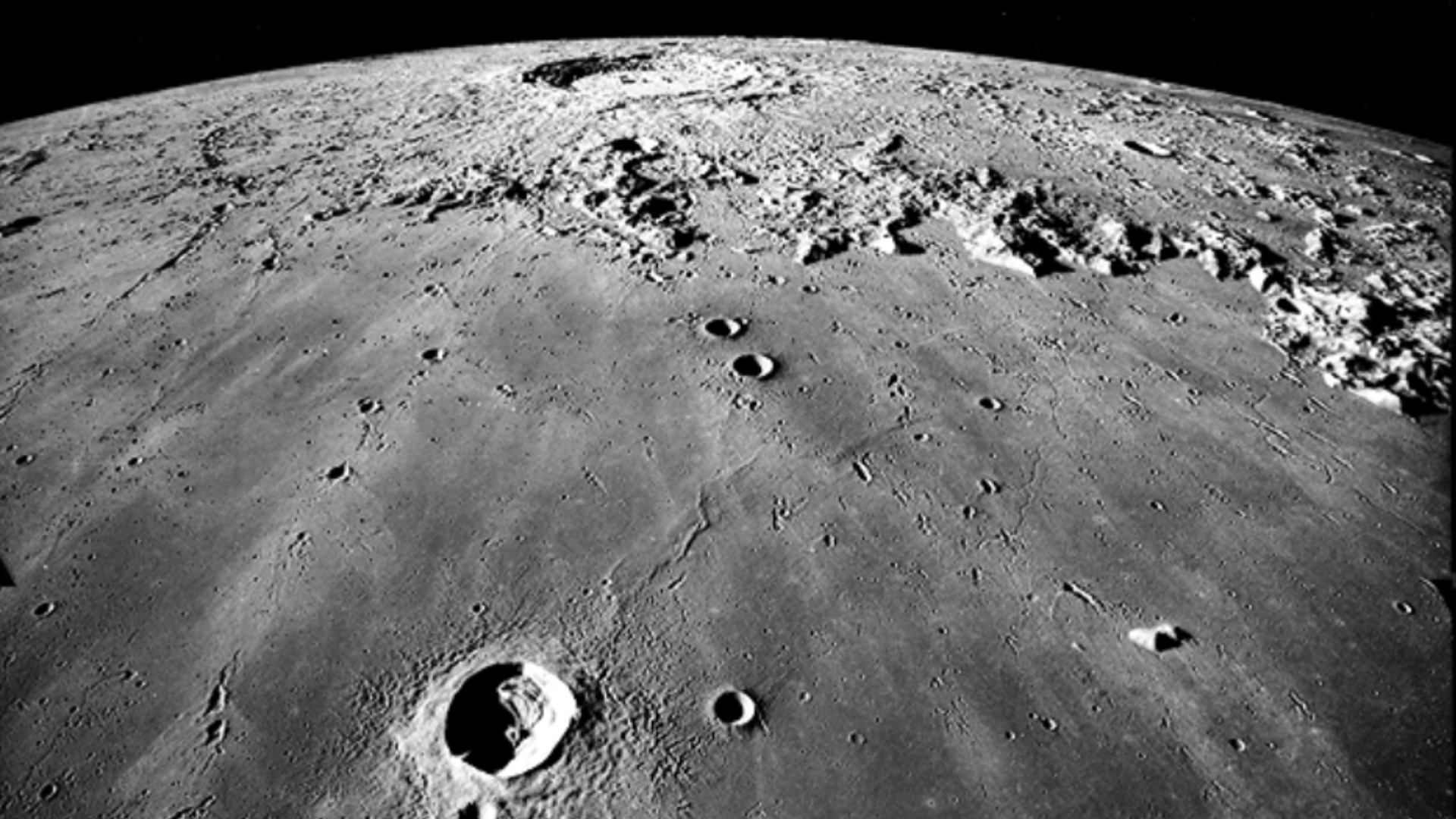 Por qué han desaparecido cientos de cráteres de la superficie de la Luna