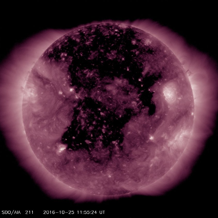 Agujero coronal 2016