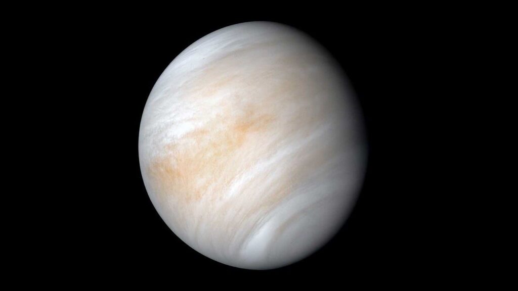 Imagen capturada por la Mariner 10 de la NASA al alejarse de Venus