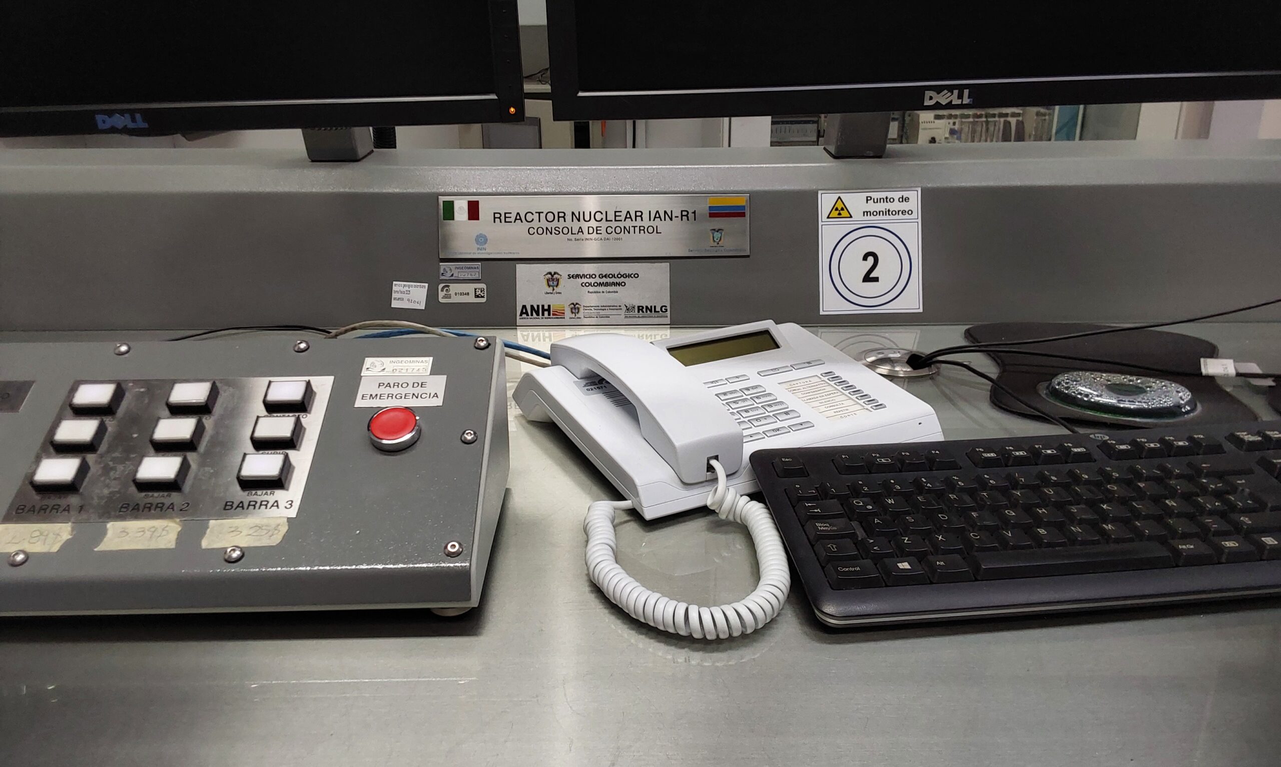 Controles del reactor nuclear