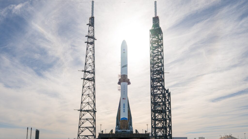 Fotografía del New Glenn antes del segundo intento de lanzamiento de ESCAPADE