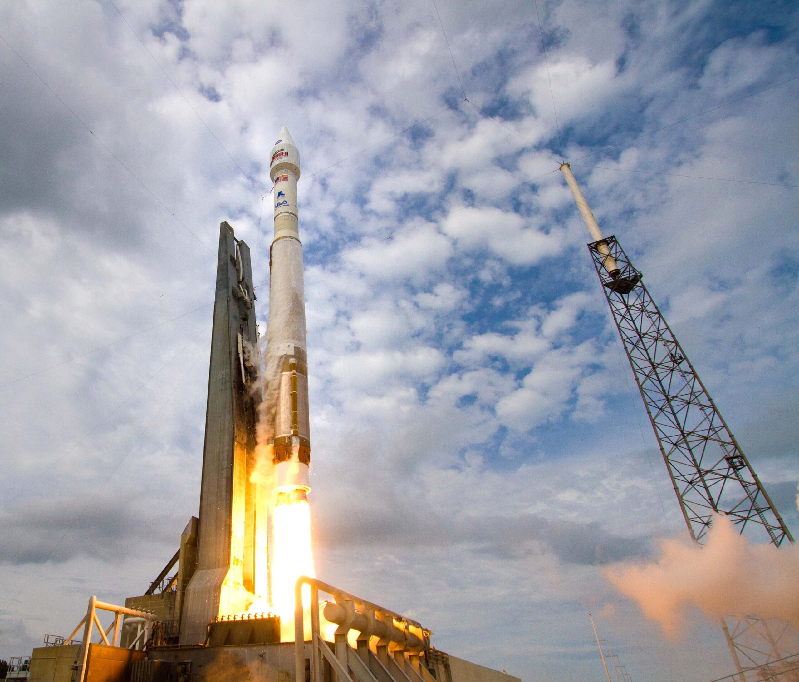 Fotografía que muestra el lanzamiento de MAVEN